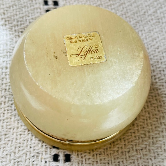 LEFTON|Genuine ALABASTER Made in ITALY Trinket/Jewelry Jar. Mid 20th Century. - Picture 5 of 6